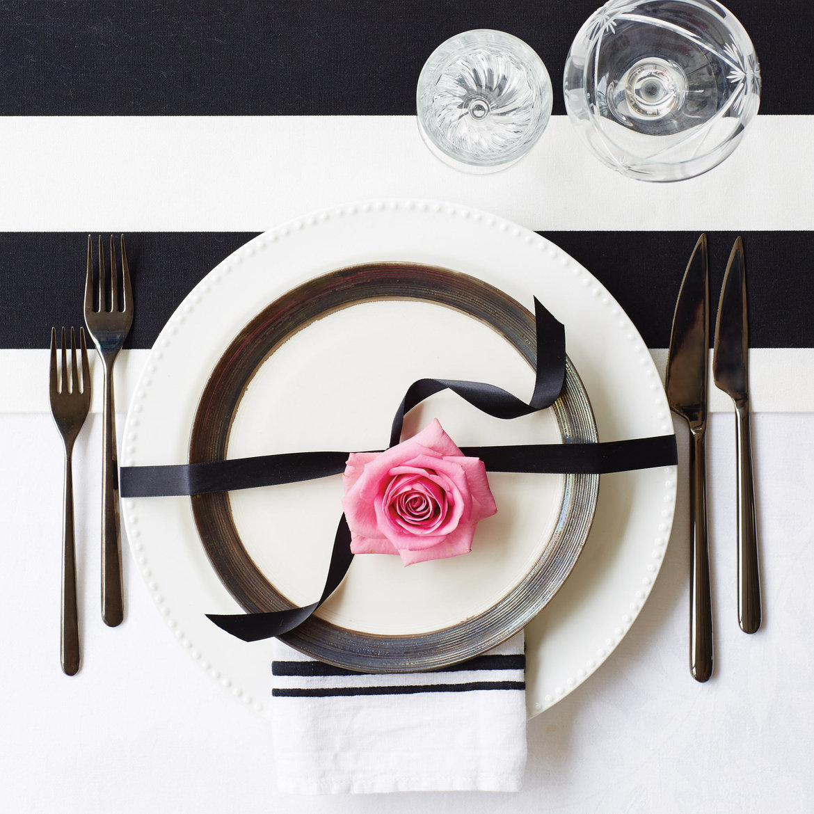 modern wedding place setting