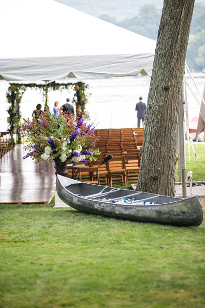 canoe wedding decor