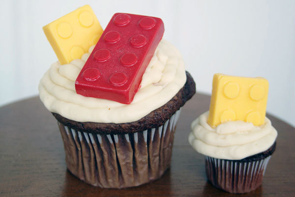 lego-cupcake-toppers-bkreativedesigns-et