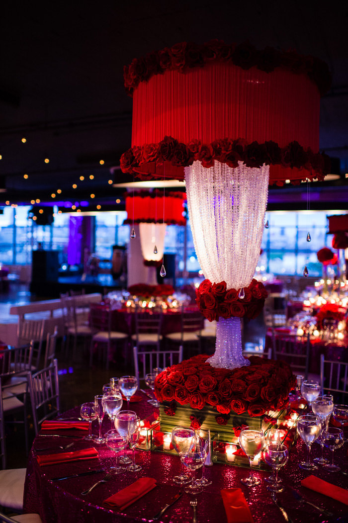 red roses weddng centerpiece