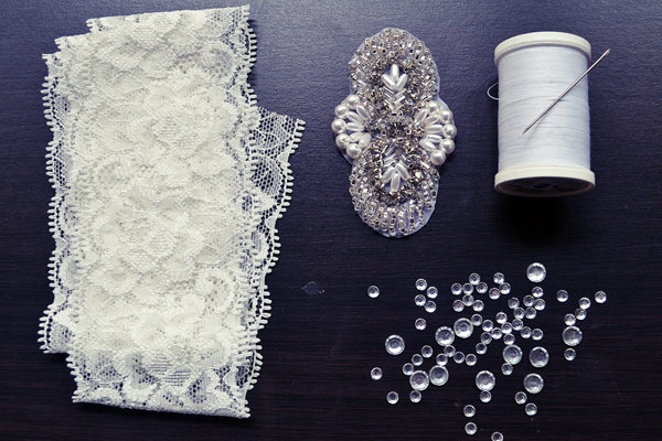 wedding garter materials