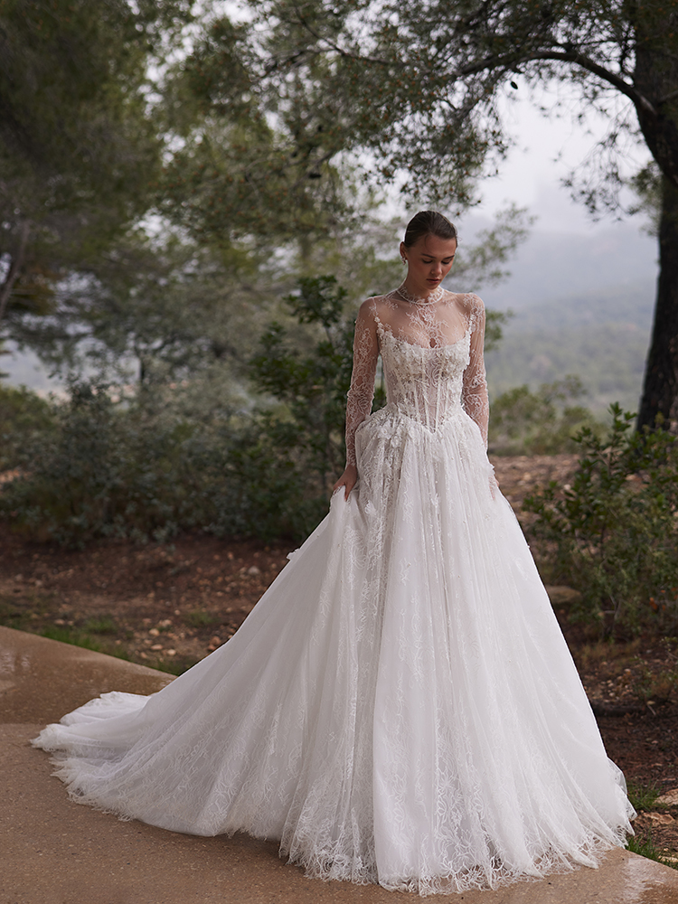 corset wedding dress