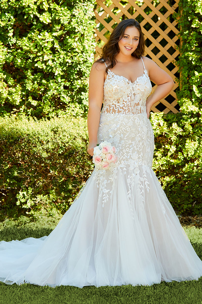 Plus Size off Shoulder Style Wedding Dress With Beaded Straps