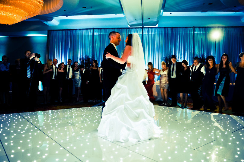 wedding reception first dance