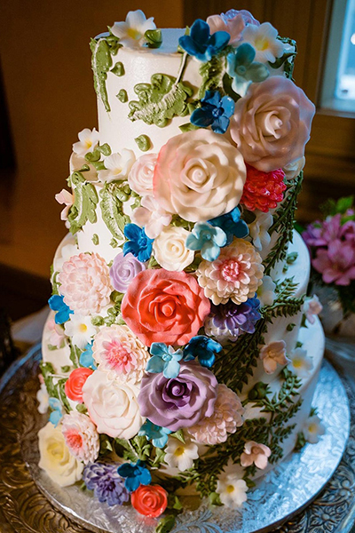 Floral wedding cake