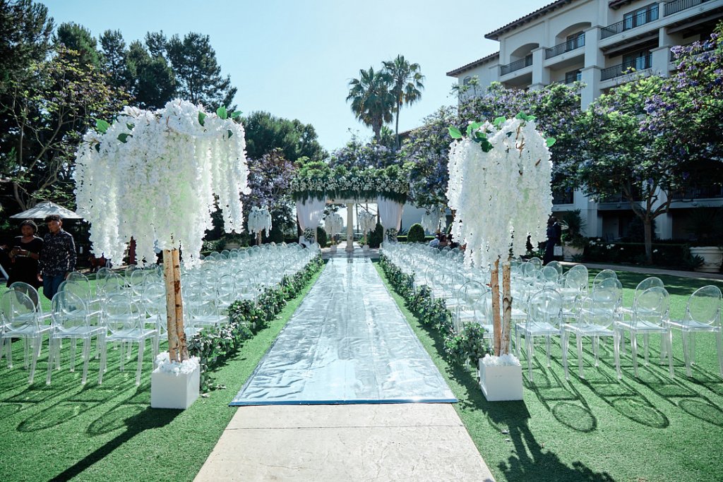 outdoor wedding ceremony decor