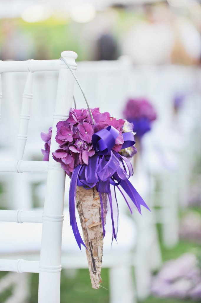 How to Incorporate Pantone's Color of the Year Into Your Wedding ...