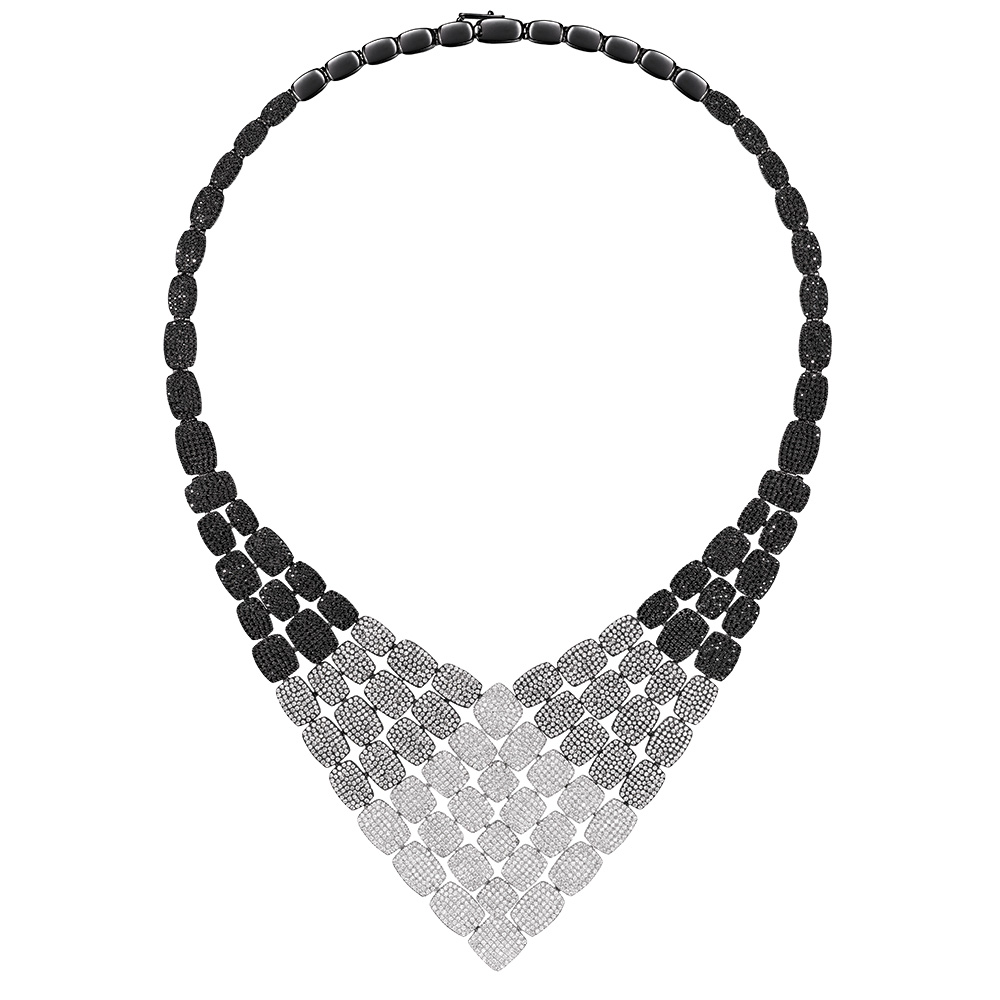white and black gold necklace as29