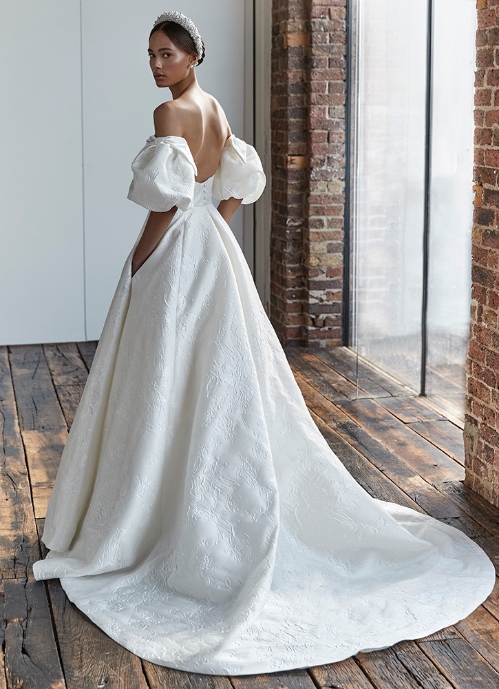 Trending Wedding Gowns With Removable Sleeves Bridalguide 1443