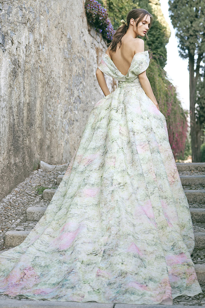 4 Daring Gown Trends for Summer Brides BridalGuide