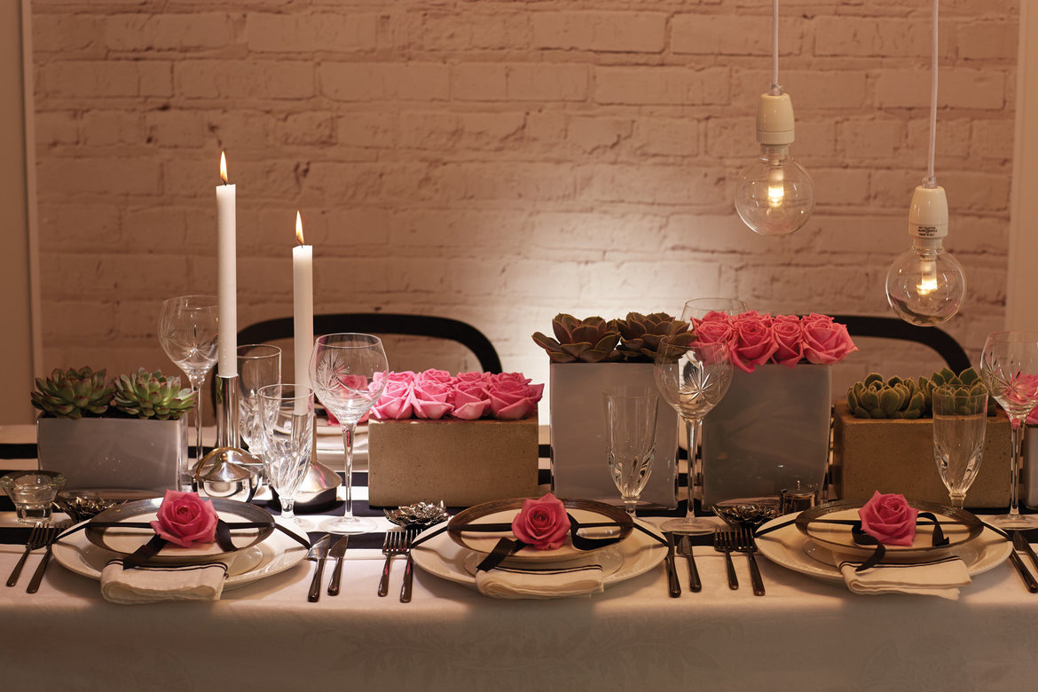 modern wedding table setting
