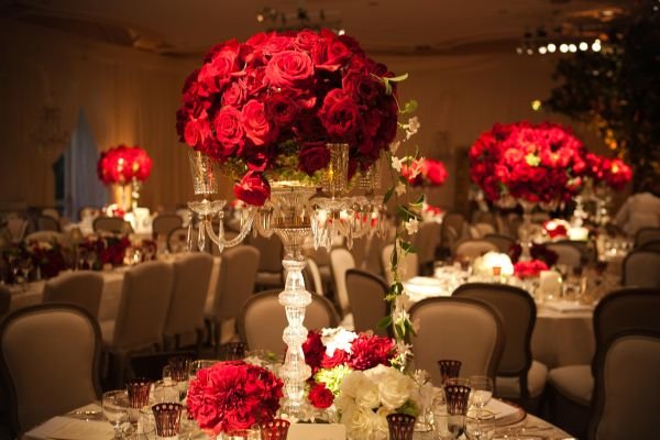 red roses centerpiece 