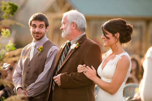groom with father in law