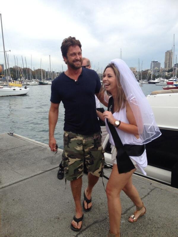 gerard butler crashes a bachelorette party