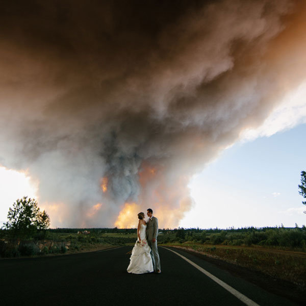 oregon wildfire wedding