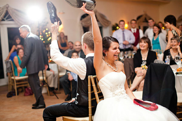 Fun Reception Idea: The Shoe Game | BridalGuide
