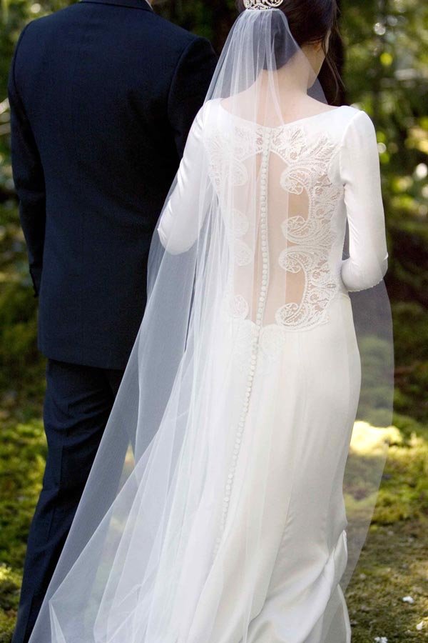 where can i buy bella swan's wedding dress
