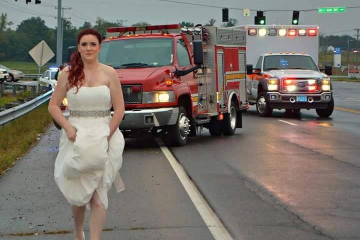 paramedic bride responds to car crash