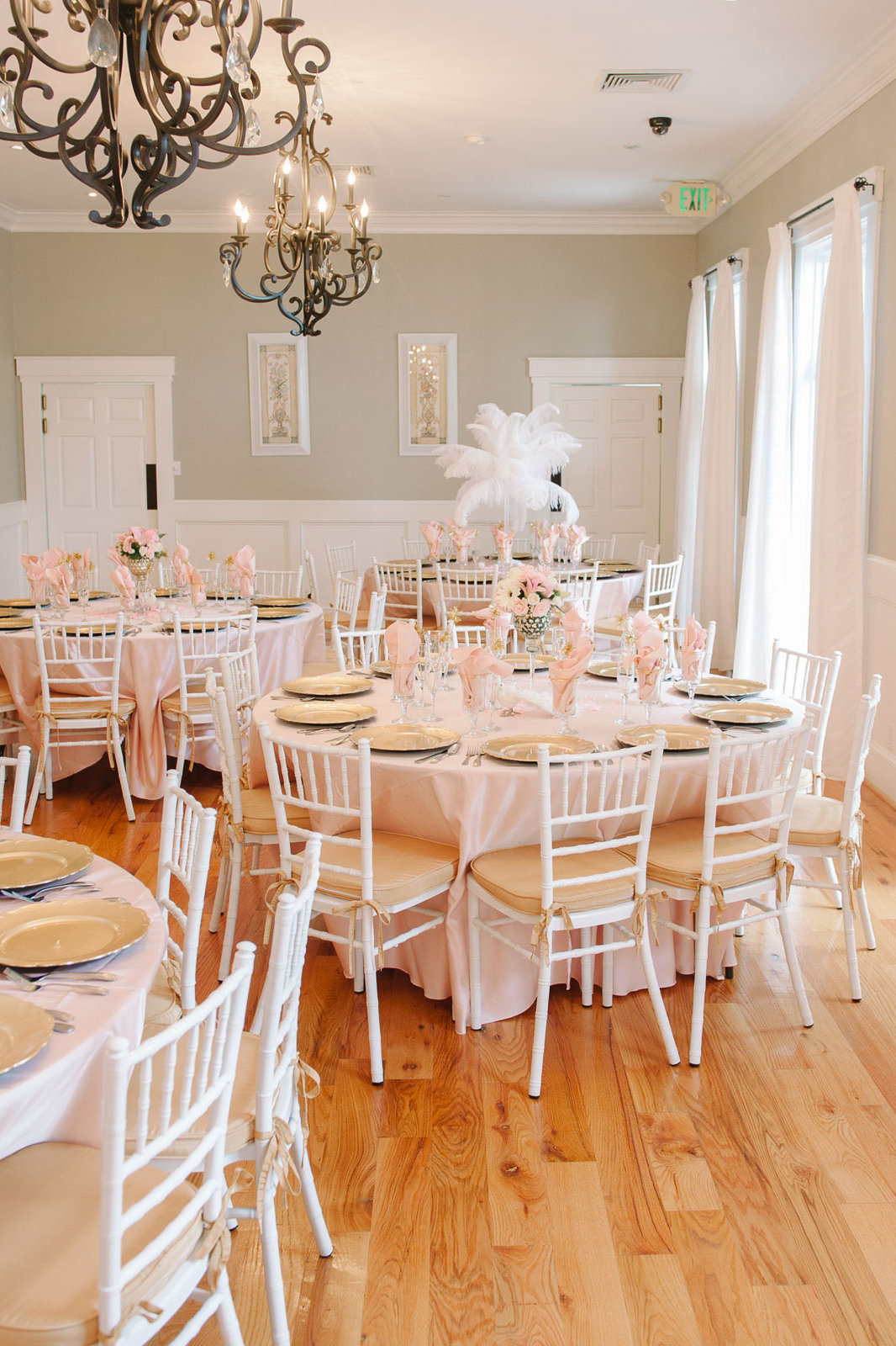 feather centerpiece