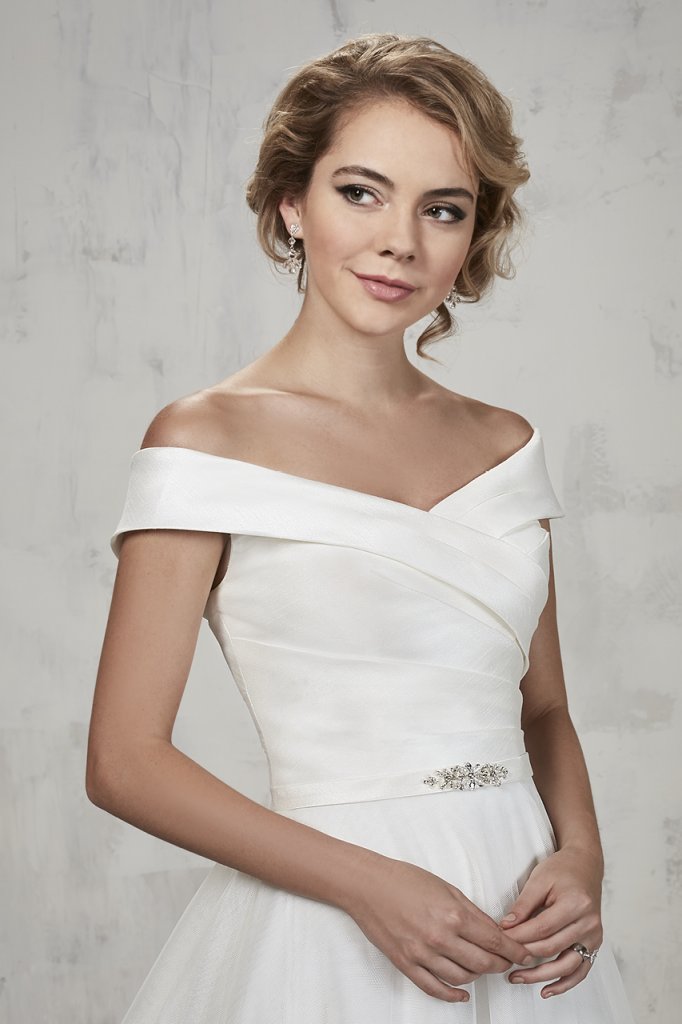 marys bridal moda bella style mb2015