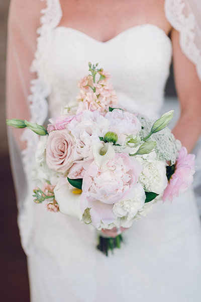 Garden-Gorgeous Wedding Bouquets | BridalGuide