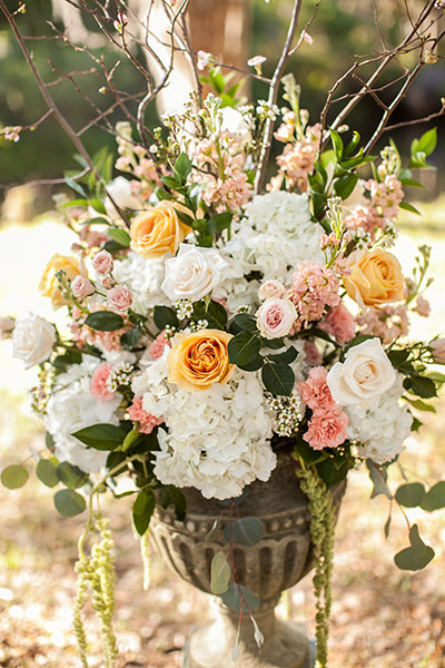 Cheery Ceremony Décor