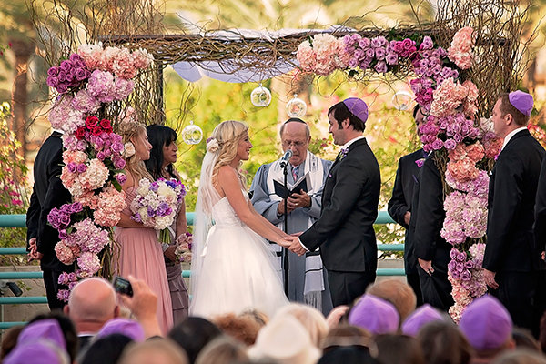 Cheery Ceremony Décor