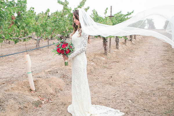 Add a Glamorous Touch to Your Bridal Ensemble