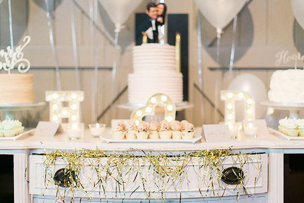 Skip: Stacked wedding cake Skip: Stacked wedding cake