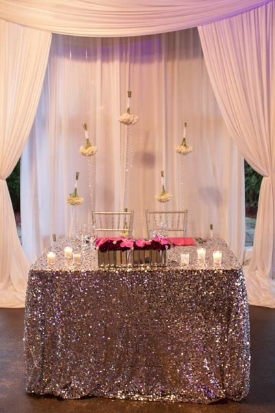 25 Pretty Head Table Ideas: From Big Traditional to Intimate Sweetheart ...