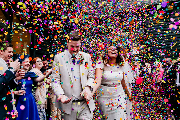 Ceremony Exit: Confetti Poppers Ceremony Exit: Confetti Poppers