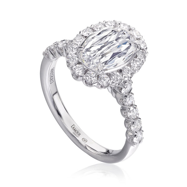 L’Amour Crisscut® Oval Halo