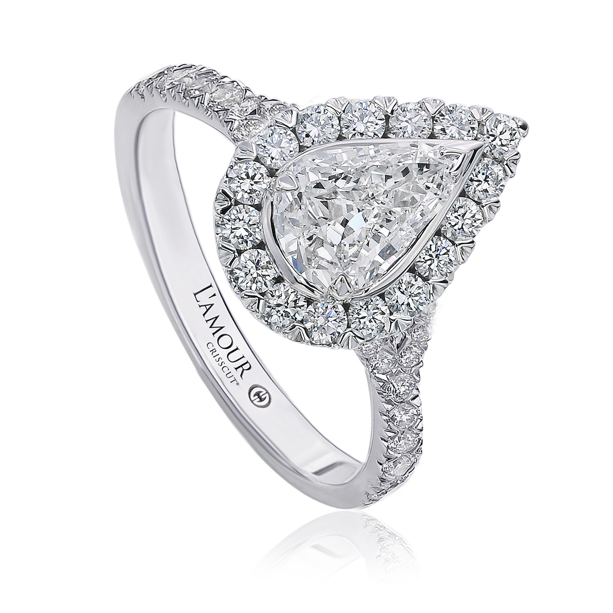L’Amour Crisscut® Pear Halo with Pavé Split Shank