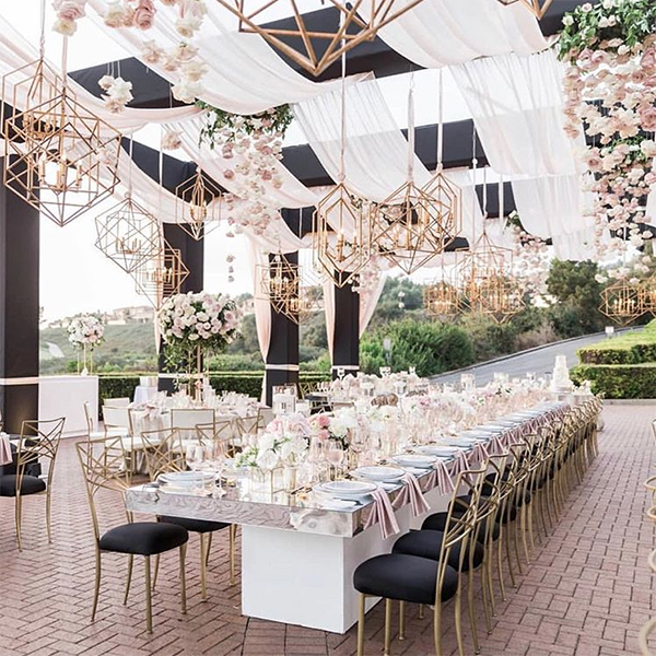 How to Make Your Small Wedding Spectacular | BridalGuide