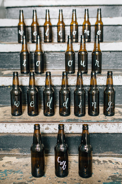 Wedding Signs: Painted Bottles Wedding Signs: Painted Bottles