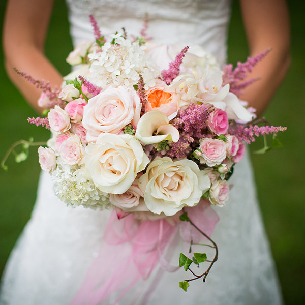 Garden-Gorgeous Wedding Bouquets | BridalGuide