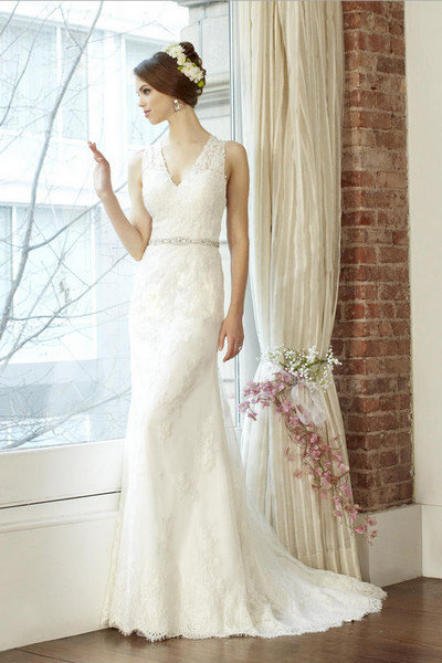 Beautiful Plus-Size Wedding Dresses | BridalGuide