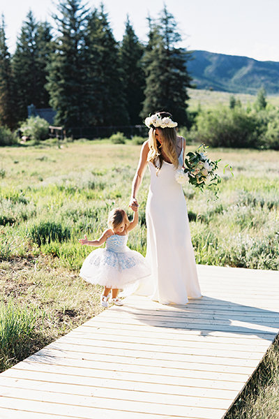 Explore Your Surroundings Together