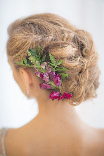 Messy Roll with Flowers