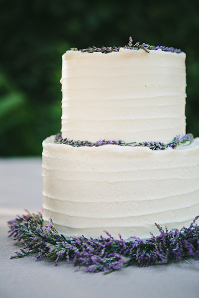 Cakes With Greenery or Herbs Cakes With Greenery or Herbs