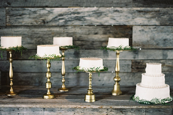 Cakes With Greenery or Herbs Cakes With Greenery or Herbs