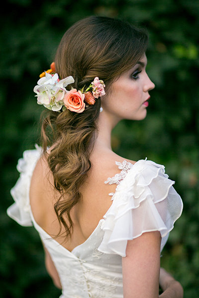 Use the Correct Kind of Foundation for the Season of Your Wedding