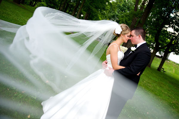  Keep your gown and veil in place during a windy outdoor ceremony or photo session. 