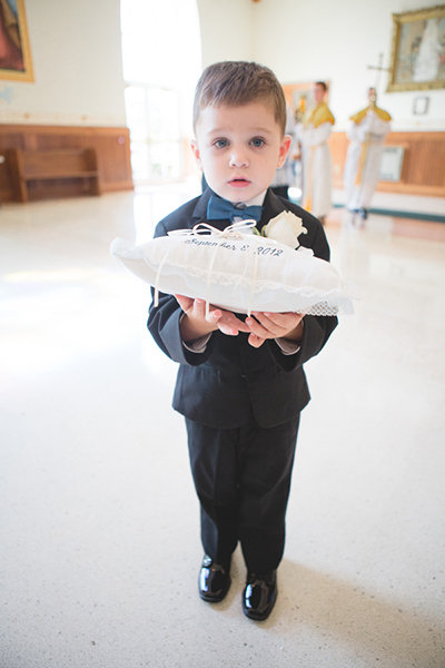 Use the "balloon trick" to keep little people in line during the ceremony. 