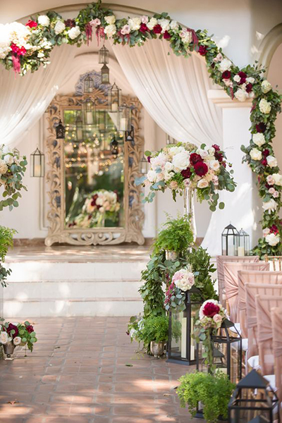 True Reflection: 40+ Gorgeous Mirrored Wedding Ideas | BridalGuide