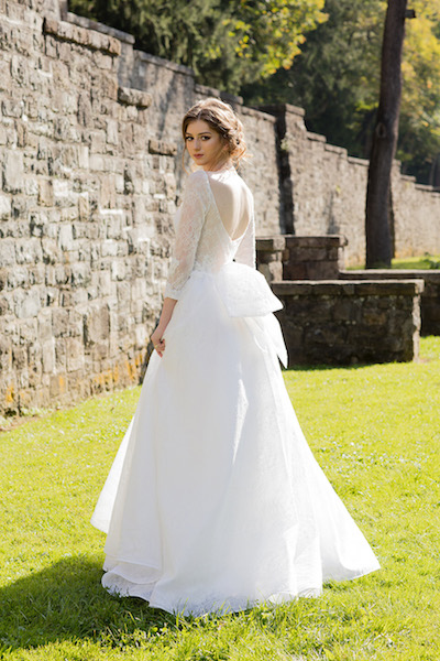 Barbara Kavchok Airy Back Bow