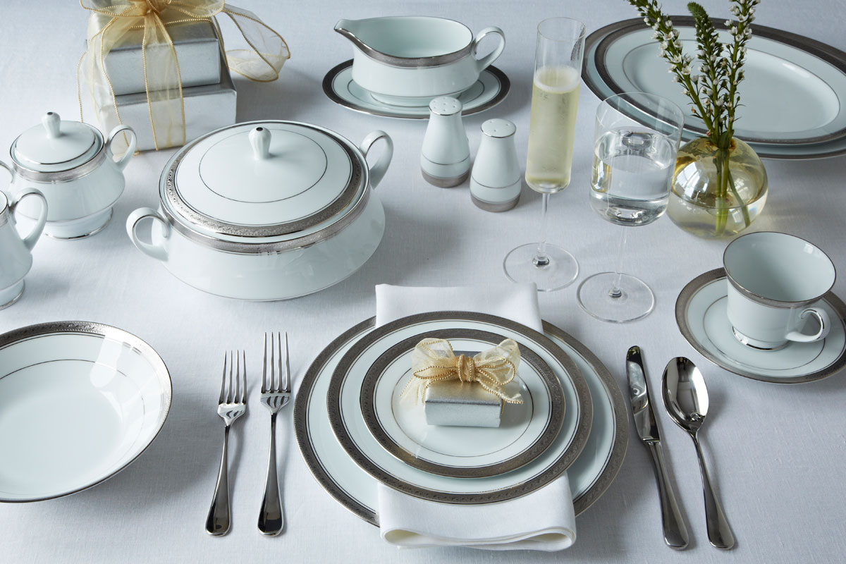 Noritake Crestwood Platinum