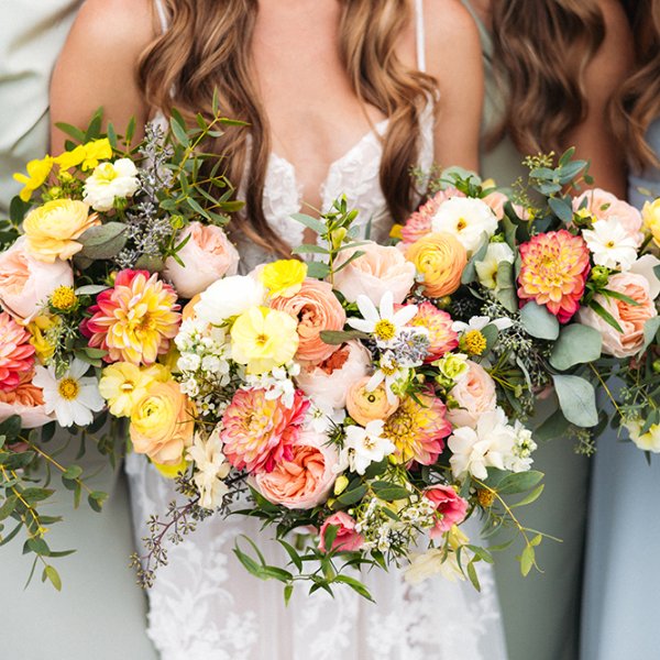 bride and bridesmaid bouquets