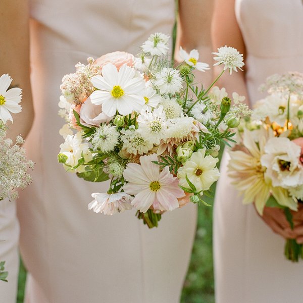 bridesmaids bouquets