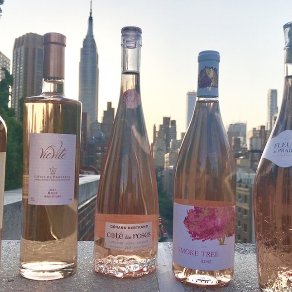 The Top 5 Rosé Wines For Your Wedding Bar